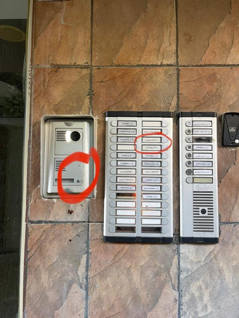 Albjona Guesthouse Tiranë Eksteriør bilde