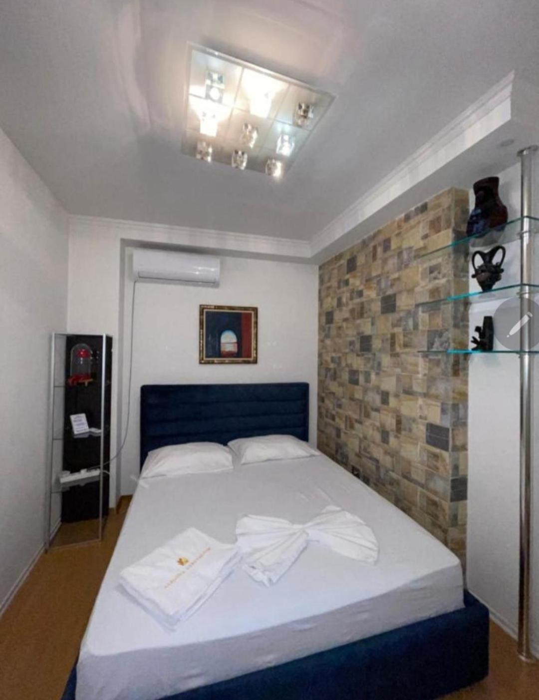 Albjona Guesthouse Tiranë Eksteriør bilde