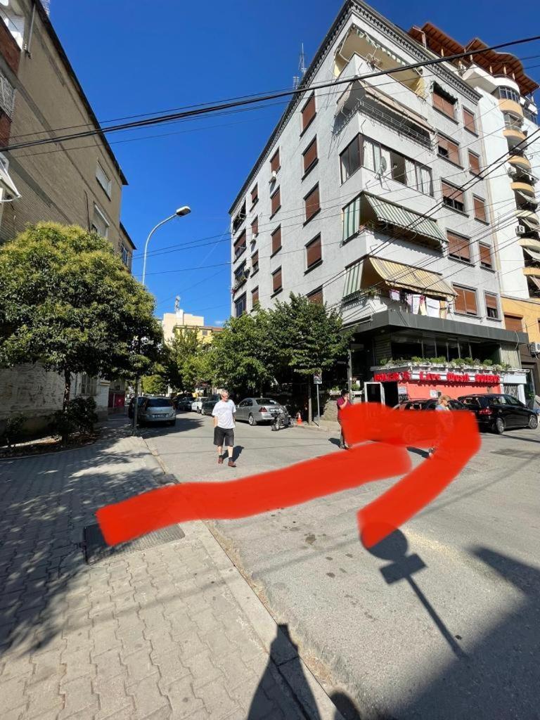 Albjona Guesthouse Tiranë Eksteriør bilde