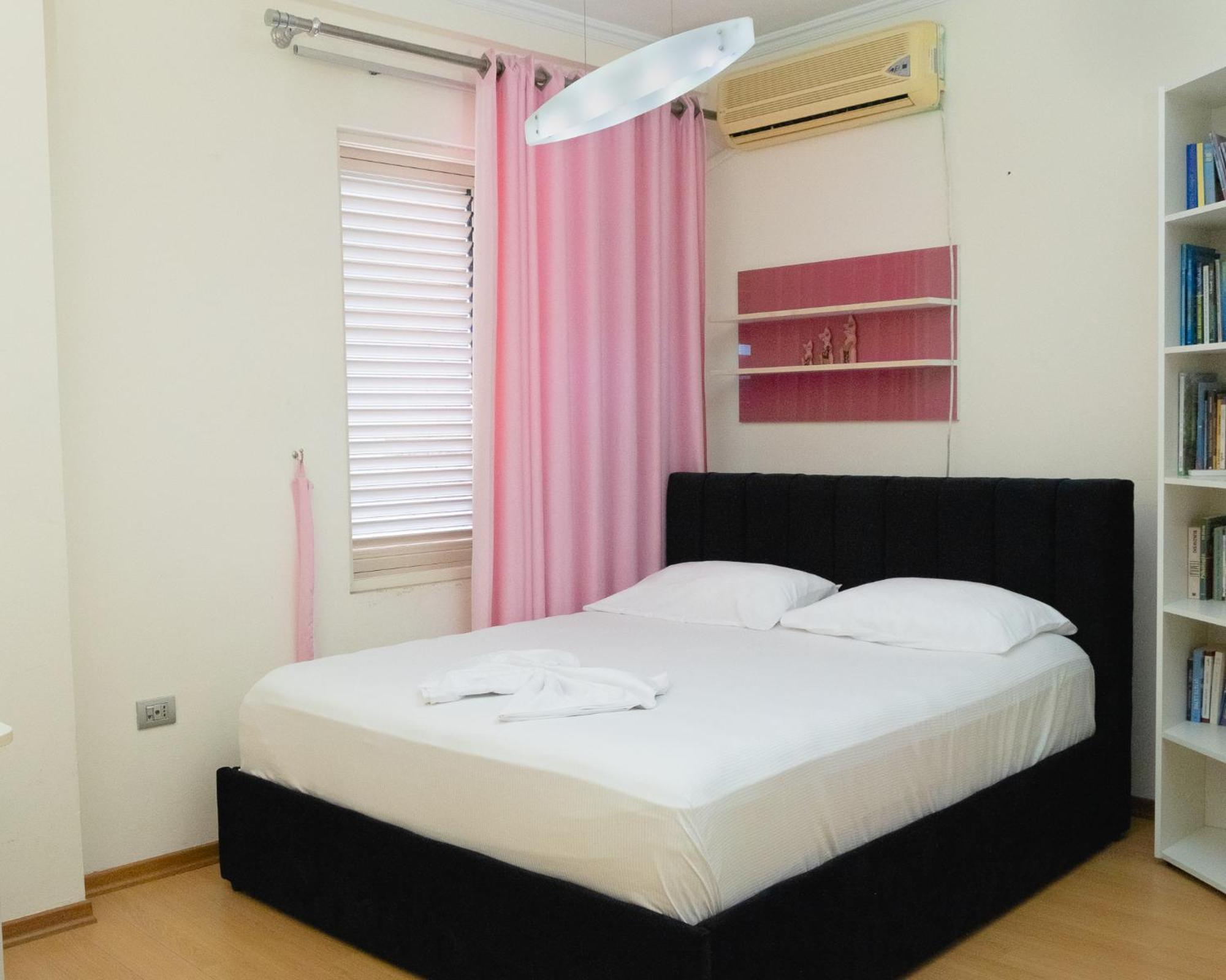Albjona Guesthouse Tiranë Eksteriør bilde