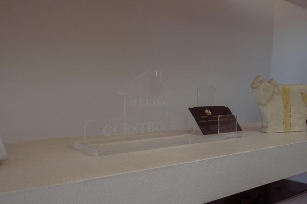 Albjona Guesthouse Tiranë Eksteriør bilde