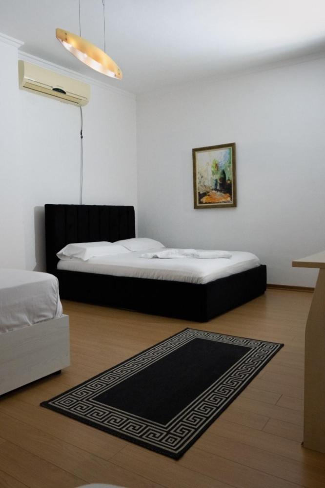 Albjona Guesthouse Tiranë Eksteriør bilde